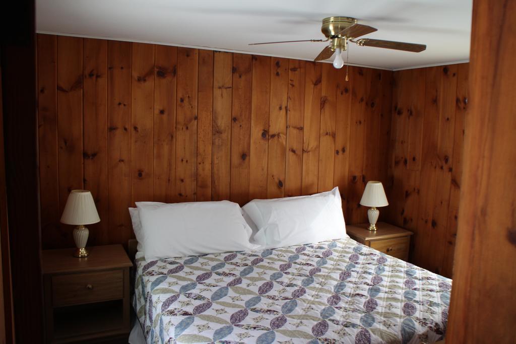 Pine Valley Cabins Thornton Pokój zdjęcie