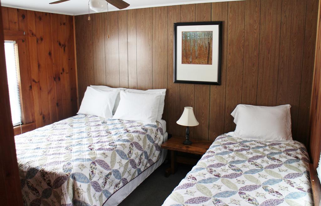 Pine Valley Cabins Thornton Pokój zdjęcie